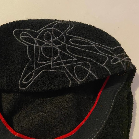 Kangol Red Cap Bermuda w/ EMB Squiggle Sewn Brim Size Med COA1474 - Picture 6 of 9